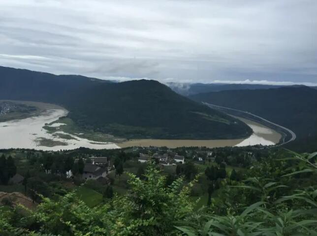 �ѻ�ţͷɽ��