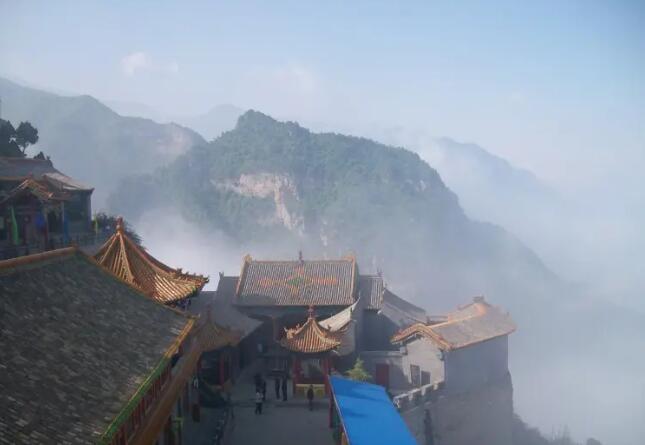 ������ɽ��