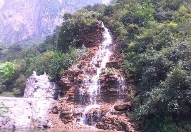 ���Ͼ���ɽ�ٲ�Ⱥ��