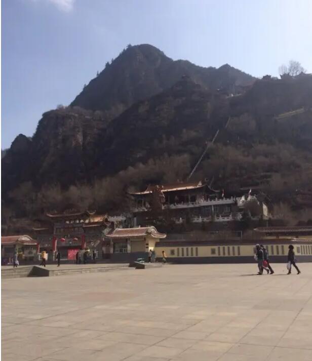 ������үɽ