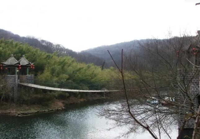 ��ɽ�¹���ɭ�ֹ�԰��