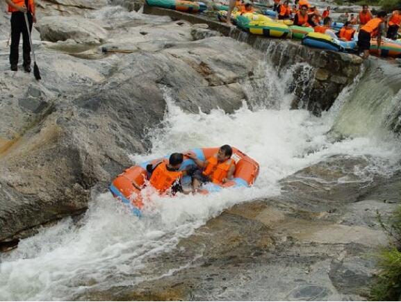 黄冈天堂峡谷漂流,