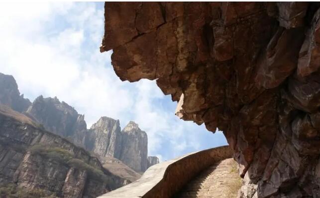 ���ݺ��ɽ��