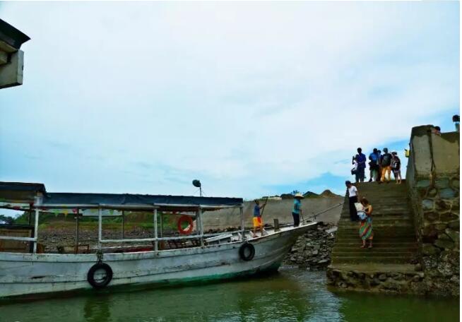 �����߲ʱ����壬