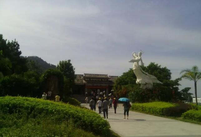 万绿湖镜花缘旅游区,