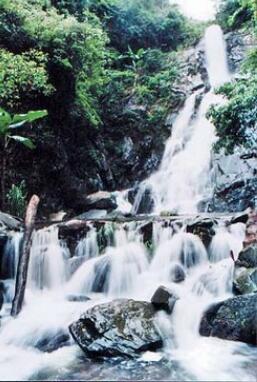 清远大旭山瀑布群,