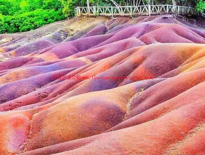 毛里求斯七色土旅游攻略