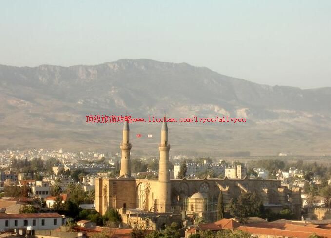 ����·˹������������ι���