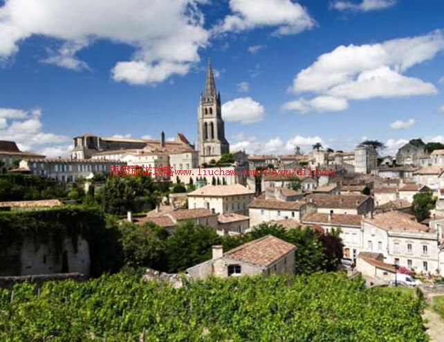 法国圣埃米隆小镇旅游攻略