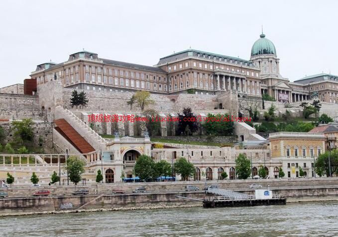 布达佩斯布达王宫旅游攻略
