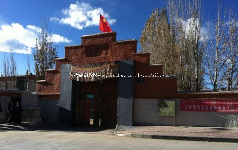 西藏托林寺旅游攻略