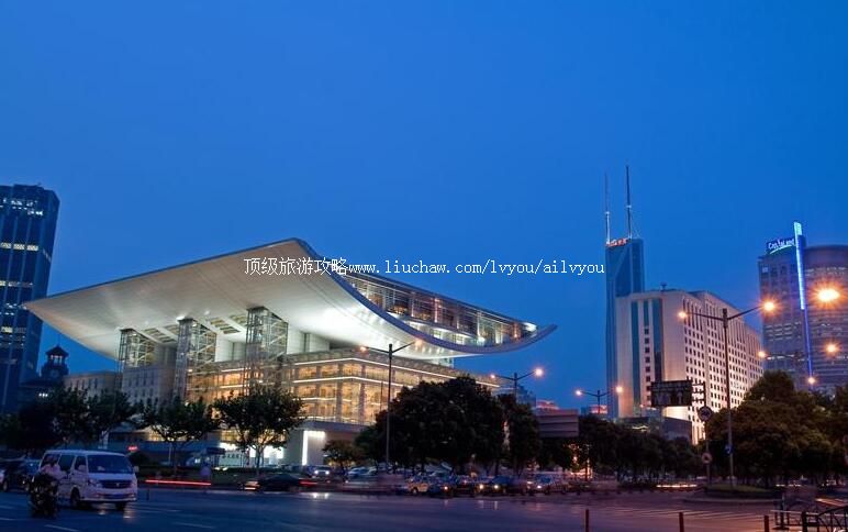 上海大剧院旅游攻略