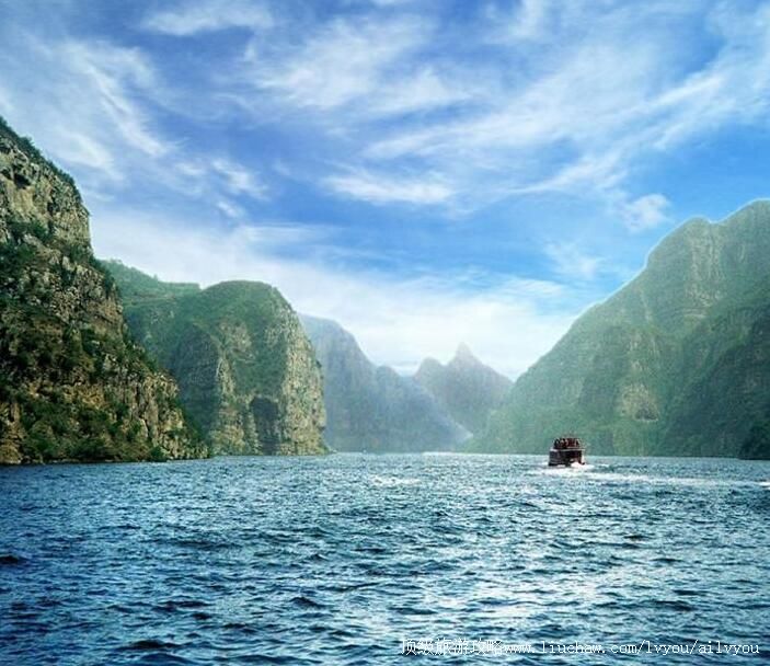 4A���ϻƺ�С�˵�ˮ����Ŧ�羰�����ι���