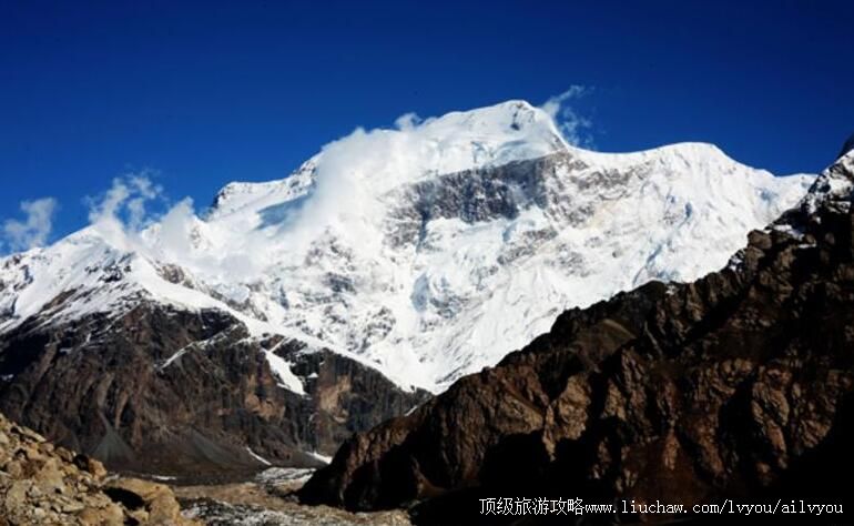 新疆天山托木尔峰旅游攻略