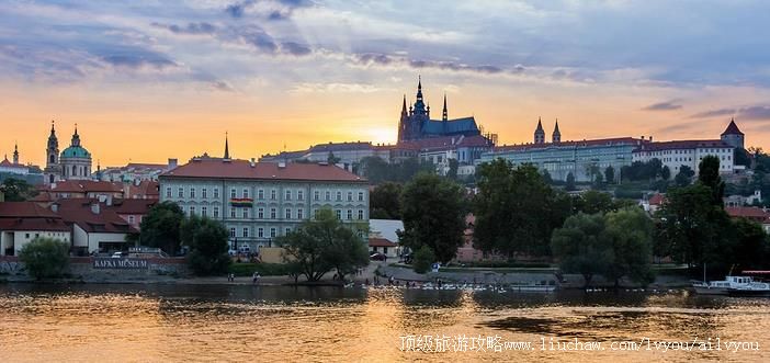 捷克 建议游玩:1天
