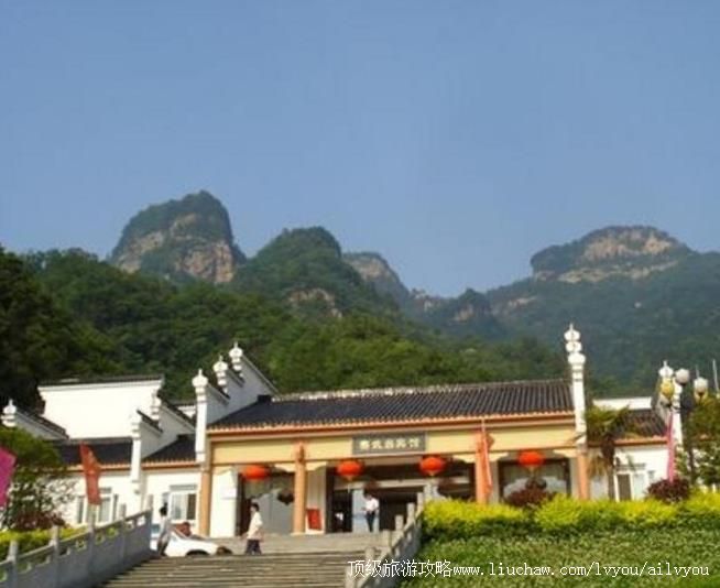 2A����ʮ�߷���ɽ�羰�������䵱�����ι���