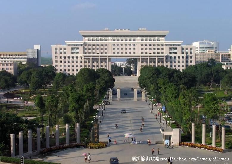 广西大学校园风光旅游攻略