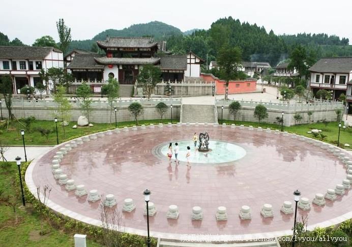 4A�Ĵ��ϳ������칬Ժ��ˮ�Ļ��������ι���