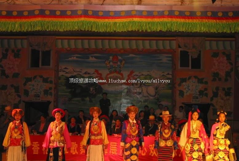 2A云南迪庆州民族服饰旅游展演中心旅游攻略