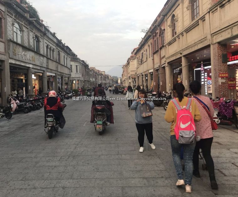 Ȫ����ɽ��