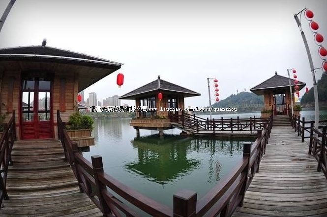 ����С��