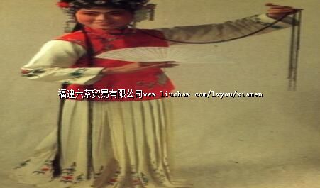 大闹花府中的甄似雪