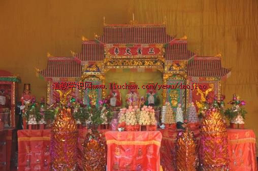 ����ʮ����Ԫ�ڣ������̵ظ������عٴ��������Щ��