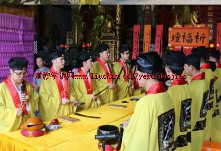 �Ϻ�������Ԫ��ڤ�������նȷ����Ӱ