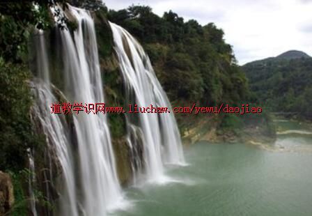 08��ң�뵱�����ӽ�����ϵ�У��ڰ���