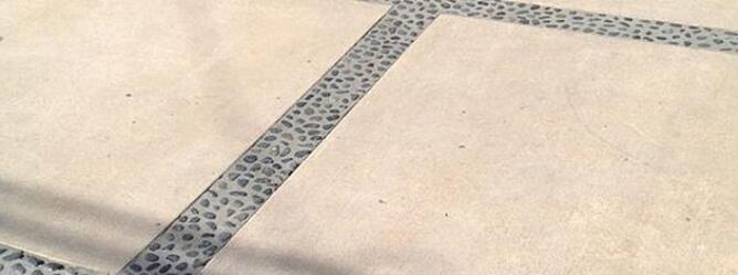 瓷砖美缝不做了怎么处理 填一些鹅卵石进去防水性好