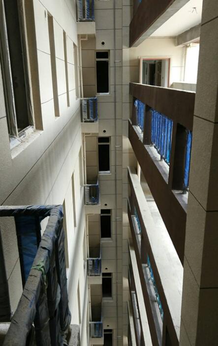 ���Ȼ����ܲ����� �ȿ����л����Ǳ߻�