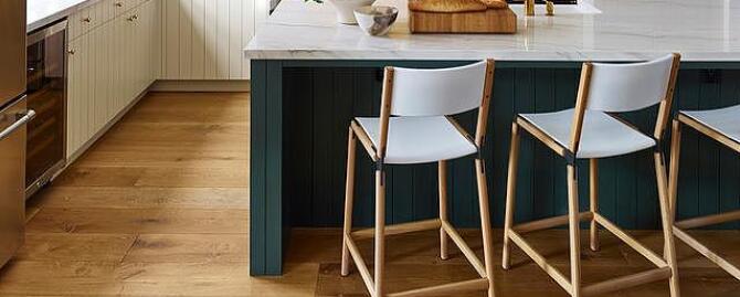 ������ɫ������� ��ɫ�ͻ�ɫ�����Ը���