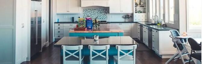 �е�̨���˭˵��լ������ С���ͳ���Ҳ��װ