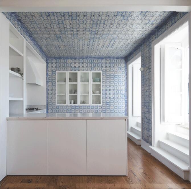 厨房不装吊柜怎么收纳 嵌入式储物更美观更省地?