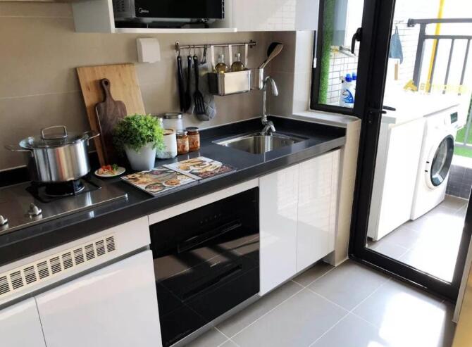 厨房连后阳台怎么设计 分两种进行装修空间不浪费