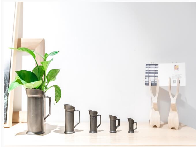 ���װ��С������װ�޳����ļ۸�