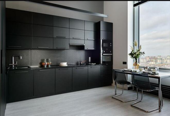 �����ĺ�ɫ������20�־���Ĵ������йᴩ���ַ��.