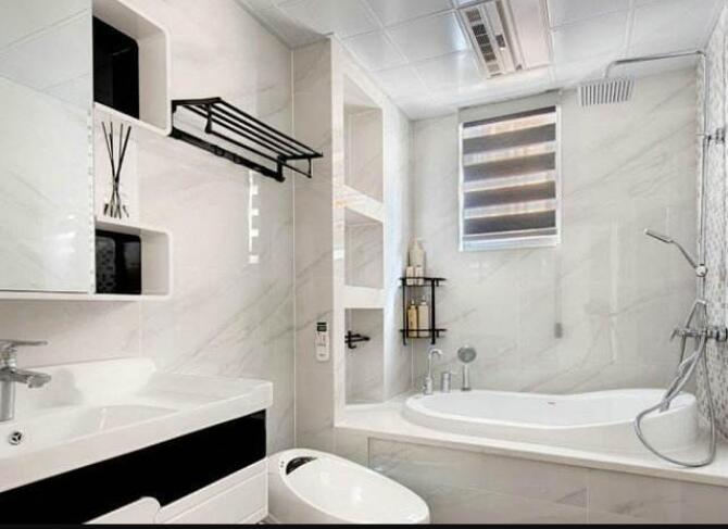 卫生间装修不做柜子 直接砌一个30公分壁龛