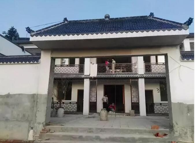 花80万给公公婆婆盖养老房 有山有水有院子.