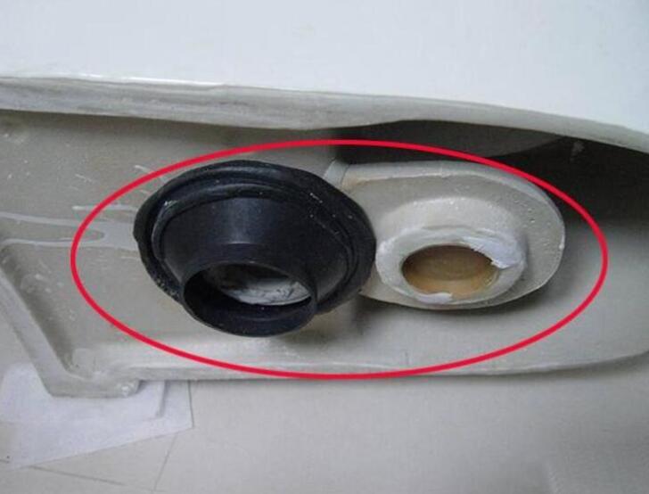 卫生间经常有一股臭味?先查找这3个地方.