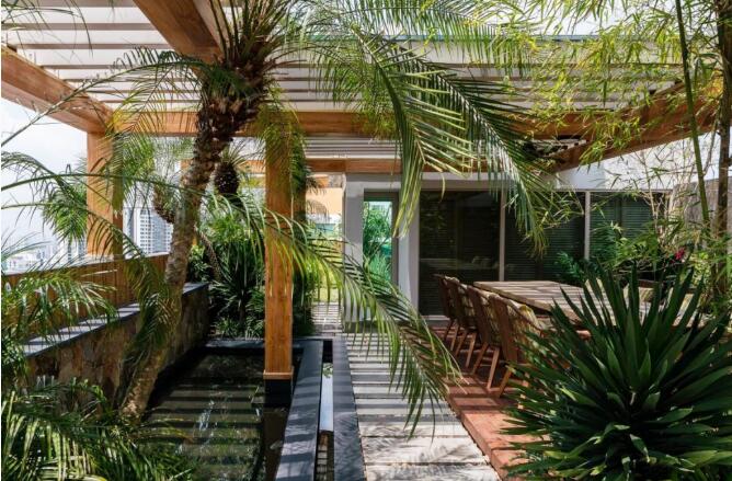 ������úö�¥¶̨ Ů��ǽ̧����ƹ��ܸ�ǿ��.