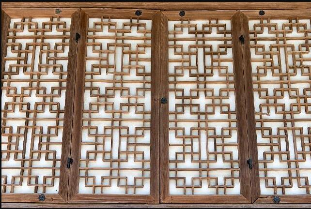 古代中式门窗上糊的是纸吗 刮风下雨怎么办