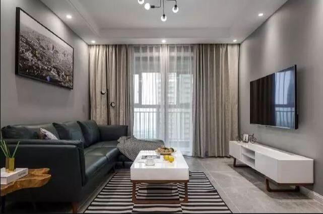 �ִ���Լ��ɫϵװ�޷�� ���±Ƚ����еķ��