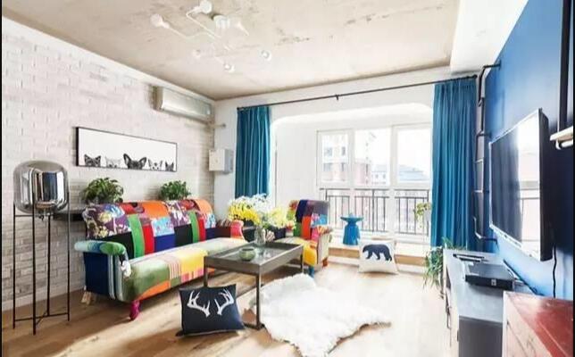 90平方2房2厅1卫混搭家居 玄关鞋柜和长案桌摆放的超和谐