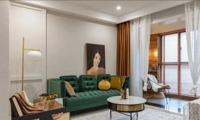 75平轻奢美式风 客厅打通阳台 融入复古元素