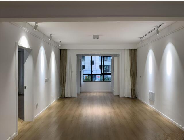 Ӳװȫ���깤 135ƽװԭľ��Լ�����15��